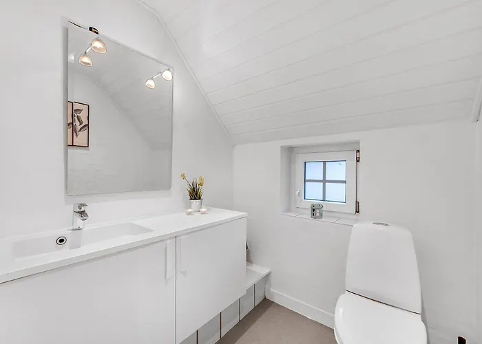 Large Pool House With Volleyball - 2000 * Ulfborg